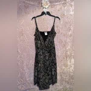Size 10 Believe black and cream dress